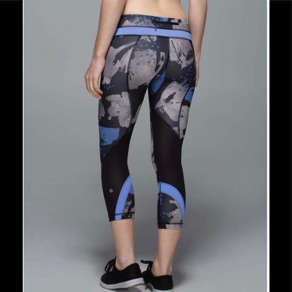 lululemon athletica Pants - Lululemon inspire crop ll leggings 8